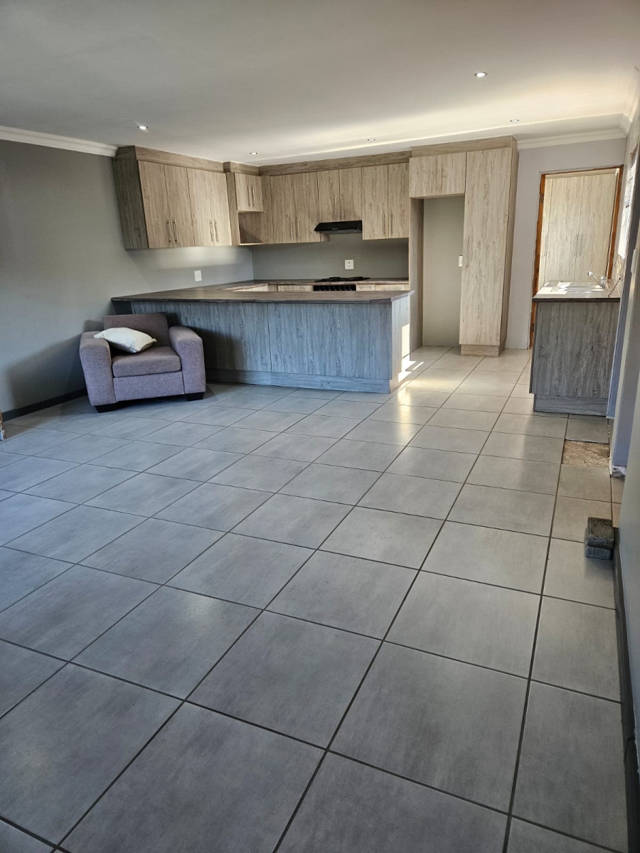 To Let 1 Bedroom Property for Rent in Greenshields Park Eastern Cape